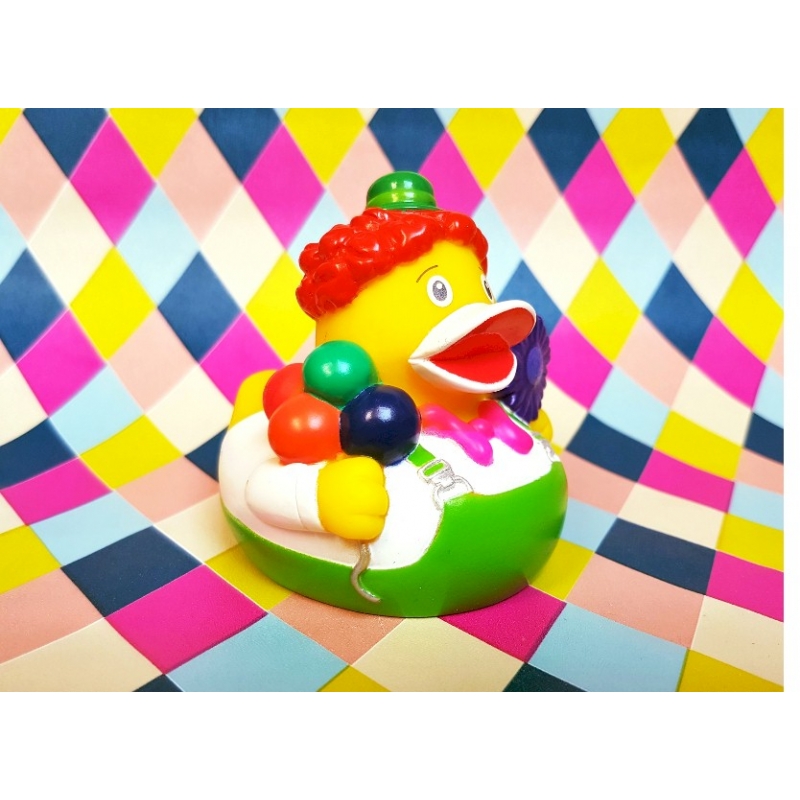 Rubber Ducks Take Over the World: From the 1992 Spill to Viral Art Installations
